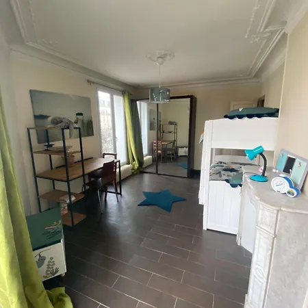 Familiale De 75m2 En Plein Coeur De Appartamento